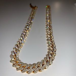 DIAMOND PRONG CUBAN CHAIN